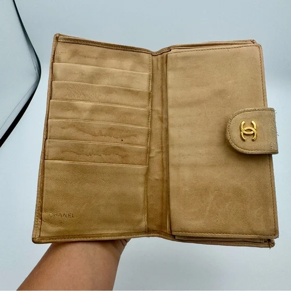 Chanel Vintage Beige Quilted Women's Wallet - Picture 6 of 9